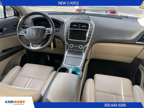 White Platinum Metallic Tri-Coat 2019 Lincoln Nautilus Reserve