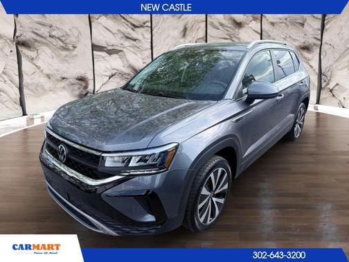 Gray 2022 Volkswagen Taos 1.5T SE