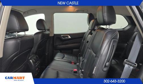 2019 Nissan Pathfinder SL