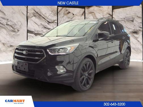 Shadow Black 2018 Ford Escape SE