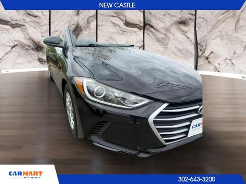 Black Diamond 2017 Hyundai ELANTRA SE