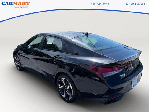 Onyx Black 2023 Hyundai ELANTRA SEL