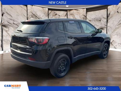 Diamond Black Crystal Pearlcoat 2019 Jeep Compass Sport