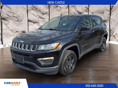 Diamond Black Crystal Pearlcoat 2019 Jeep Compass Sport