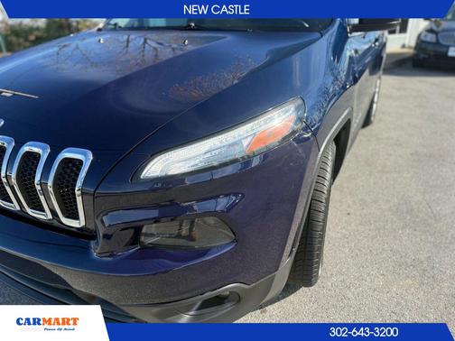 2016 Jeep Cherokee Sport