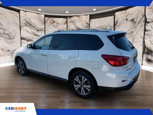 2019 Nissan Pathfinder S