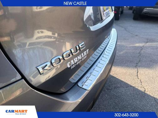 Gun Metallic 2016 Nissan Rogue SV