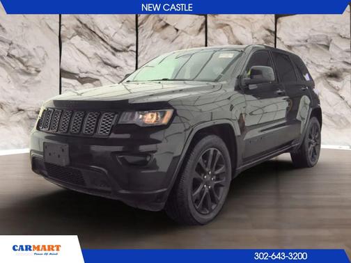 Diamond Black Crystal Pearlcoat 2019 Jeep Grand Cherokee Altitude