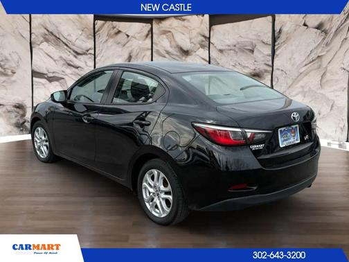 2017 Toyota Yaris iA Base