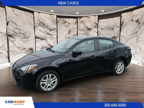 2017 Toyota Yaris iA Base