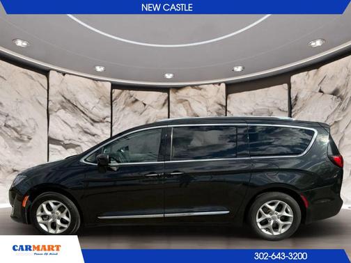 2018 Chrysler Pacifica Touring-L