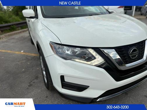 Glacier White 2018 Nissan Rogue S
