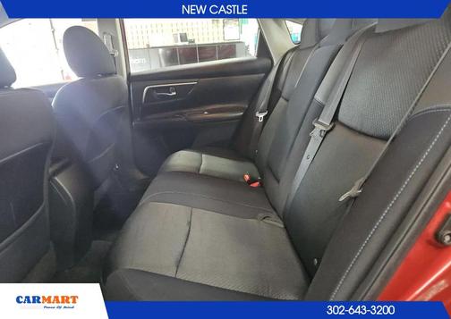 Red 2017 Nissan Altima 2.5 SR