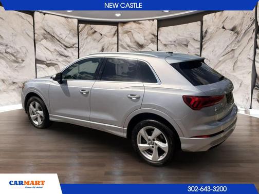 Florett Silver Metallic 2019 Audi Q3 2.0T Premium