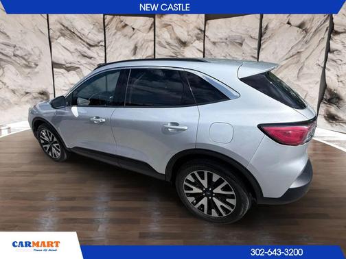 Ingot Silver Metallic 2020 Ford Escape SEL