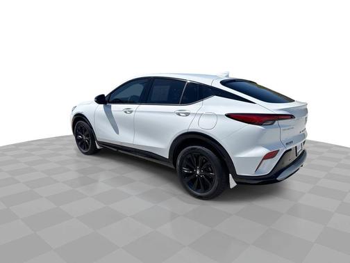 Summit White 2024 Buick Envista Sport Touring FWD