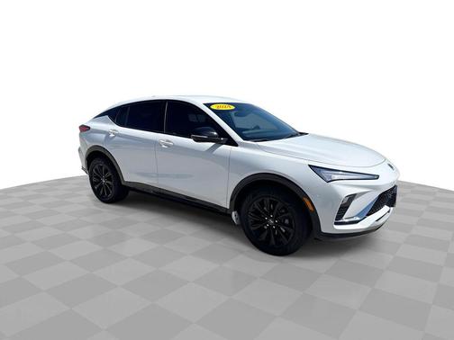 Summit White 2024 Buick Envista Sport Touring FWD