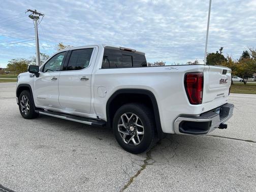 2022 GMC Sierra 1500 SLT