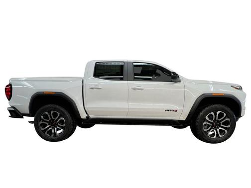 2025 GMC Canyon AT4