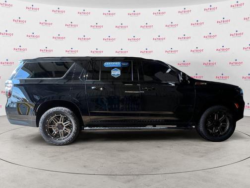 2023 Chevrolet Suburban 4WD Z71