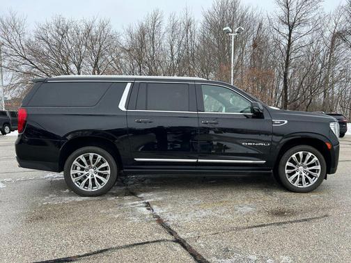 2022 GMC Yukon XL Denali