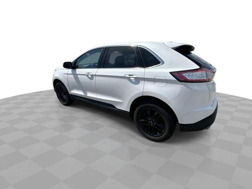 WHITE PLATINUM TRI-COAT 2018 Ford Edge SEL