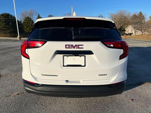 2021 GMC Terrain SLT