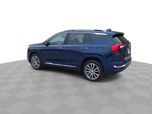 Marine Metallic 2022 GMC Terrain Denali