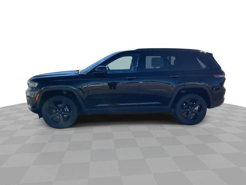 2022 Jeep Grand Cherokee Altitude