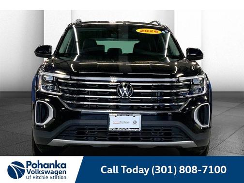 Deep Black Pearl Effect 2026 Volkswagen Atlas 2.0T SE