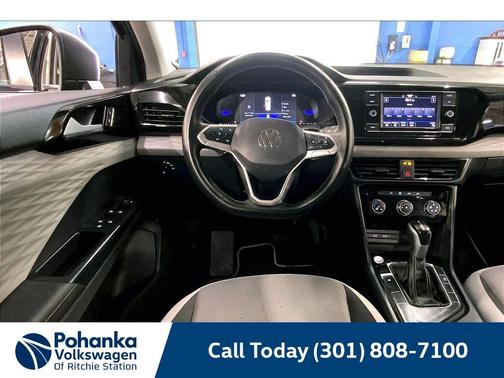 Deep Black Pearl Effect 2024 Volkswagen Taos 1.5T S