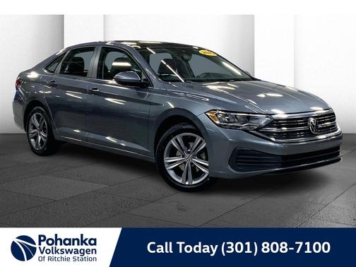 Platinum Gray Metallic 2023 Volkswagen Jetta 1.5T SE