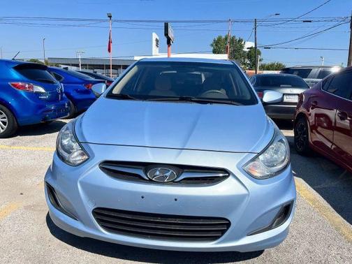 2013 Hyundai Accent GLS