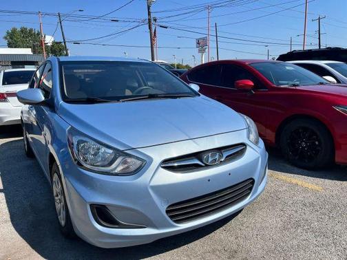 2013 Hyundai Accent GLS