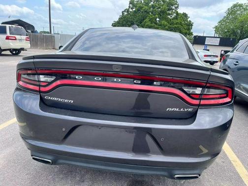 2016 Dodge Charger SXT
