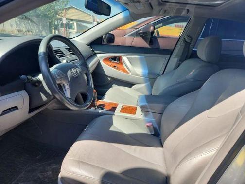 Silver 2011 Toyota Camry XLE