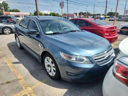 2010 Ford Taurus SEL