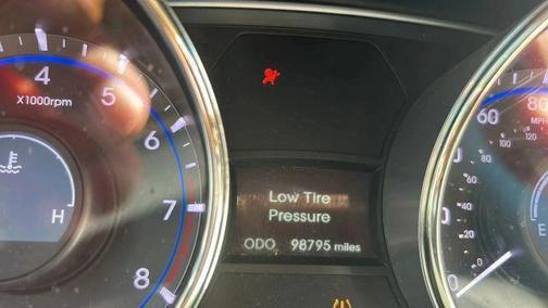 2012 Hyundai SONATA GLS