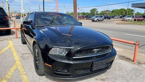 2014 Ford Mustang V6