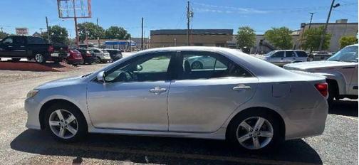 2014 Toyota Camry SE