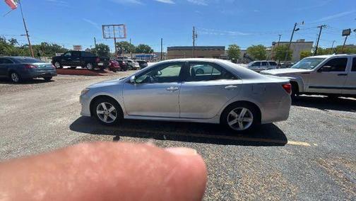 2014 Toyota Camry SE
