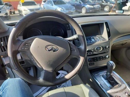 2011 INFINITI G25 Journey