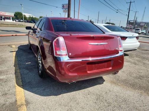 2012 Chrysler 300C Base