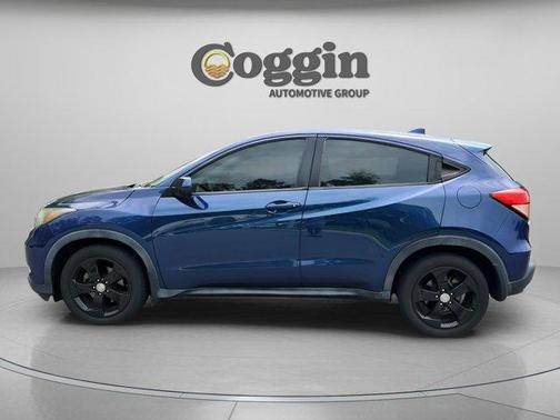 Deep Ocean Pearl 2017 Honda HR-V LX