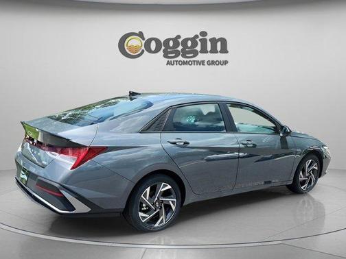 2025 Hyundai ELANTRA HEV SEL Sport