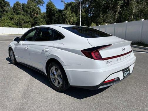 2022 Hyundai SONATA SE