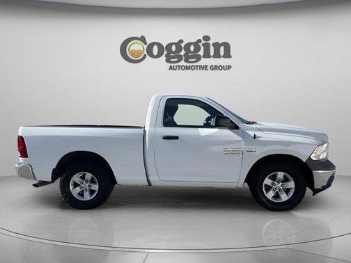 2017 RAM 1500 Tradesman/Express