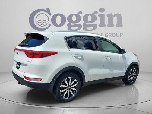 Snow White Pearl 2018 Kia Sportage EX