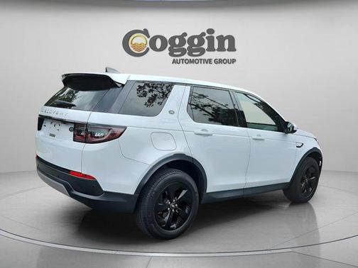 Yulong White 2020 Land Rover Discovery Sport SE
