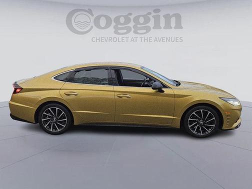 2020 Hyundai SONATA SEL Plus
